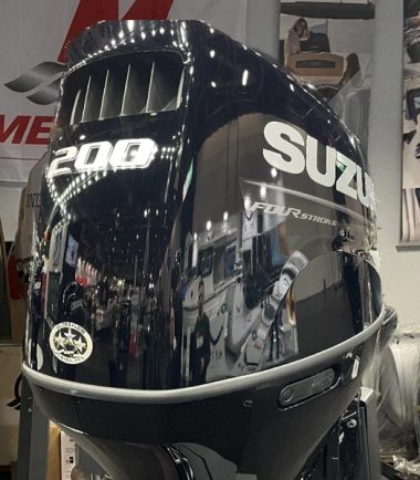 Suzuki 200 HP long-tailed DF200 ATL